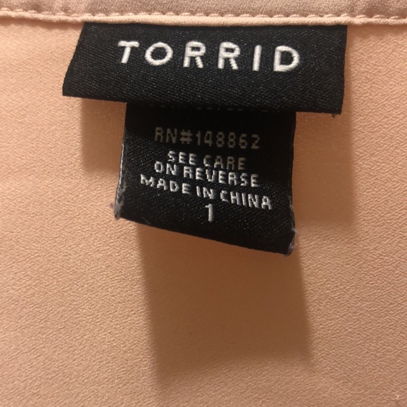 Torrid Blush Pink Blouse size 1 14/16 - Picture 2 of 6